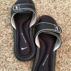 Nike Slides!